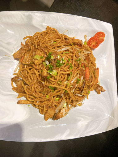 Picture of ch6b nouille saute aux poulet et legumes